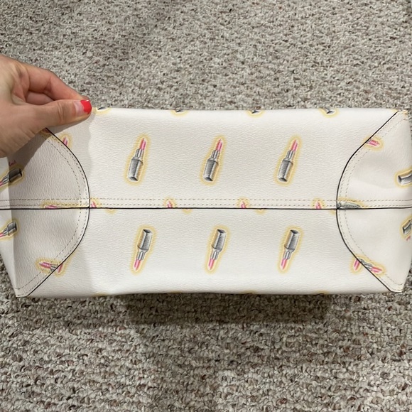 Coach City Tote With Lipstick Print C3246 - Picture 13 of 15